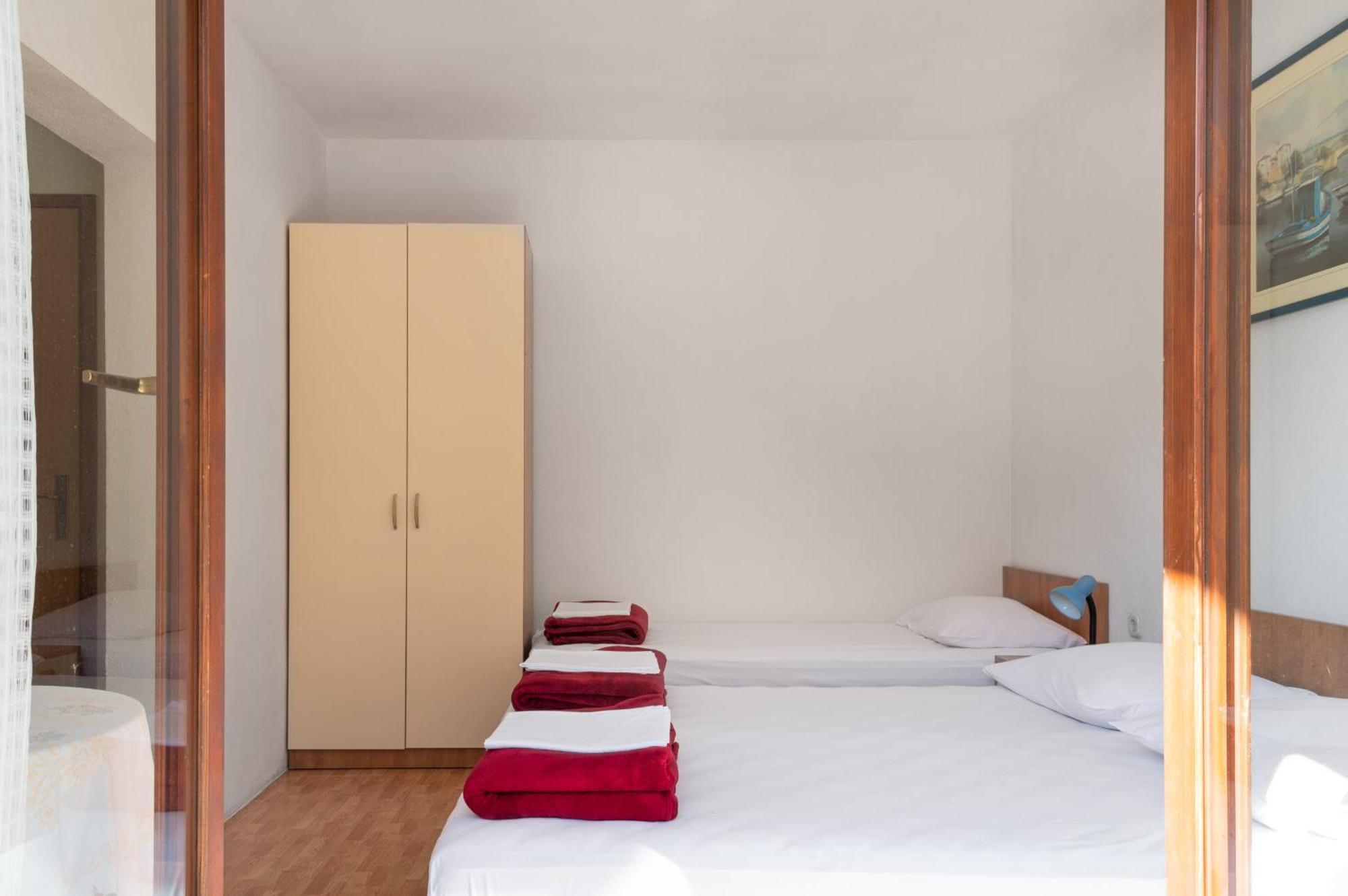Niko Apartments درفينيك الغرفة الصورة